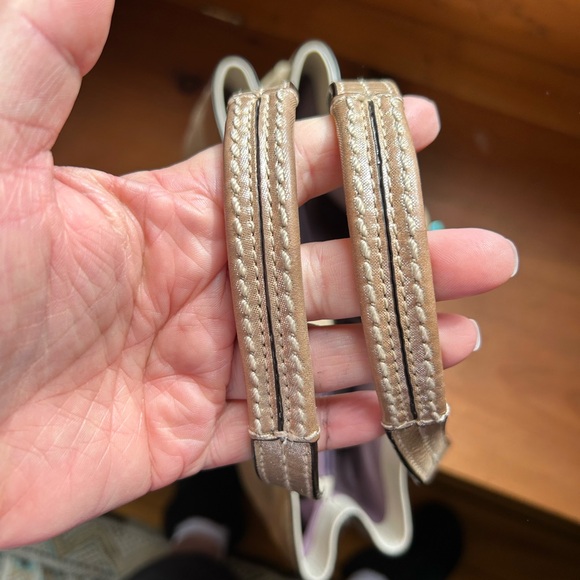 Coach leather handbag. - Picture 6 of 6